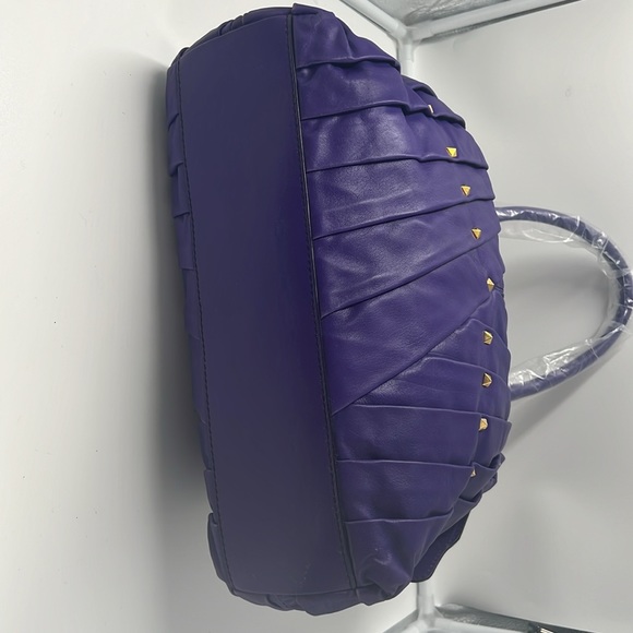 Brand new Valentino Garavani bag. NWT. This bag is in pristine condition. - Picture 8 of 9